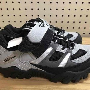 NIB Women's Serfas Trax MTB shoes, 5.5